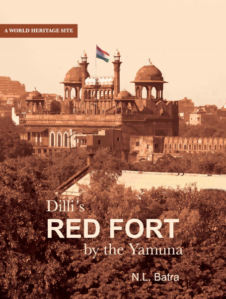 Dilli's Red Fort By the Yamuna