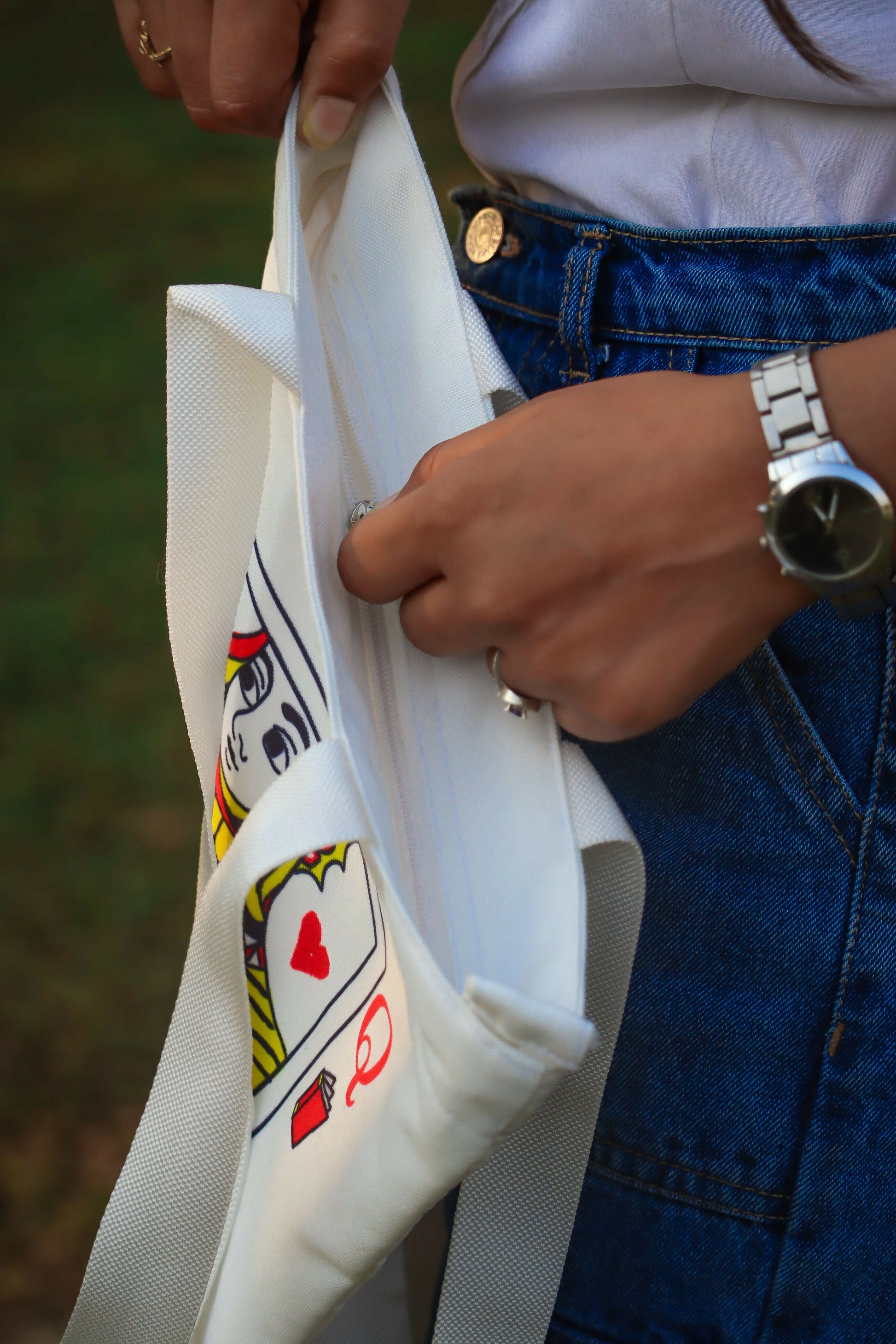 Queen of Reading Tote Bag