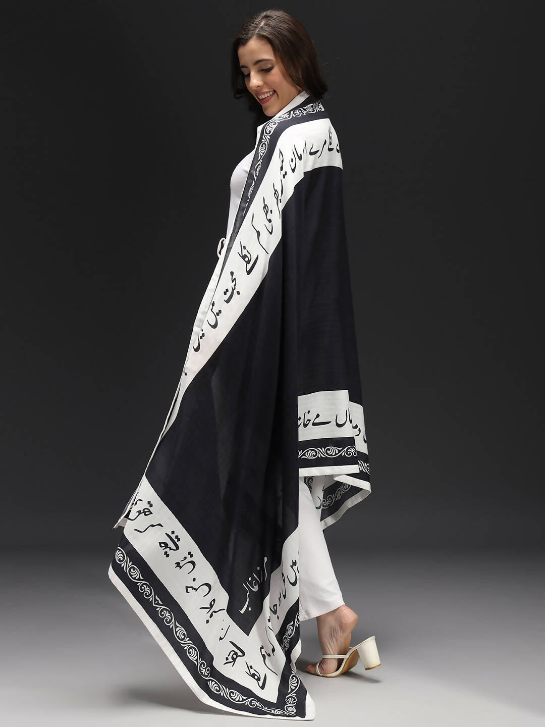 HAZARON KHAWISHEN ” BLACK“ ODHINI