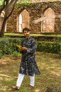 Huruf Kurta (Black)