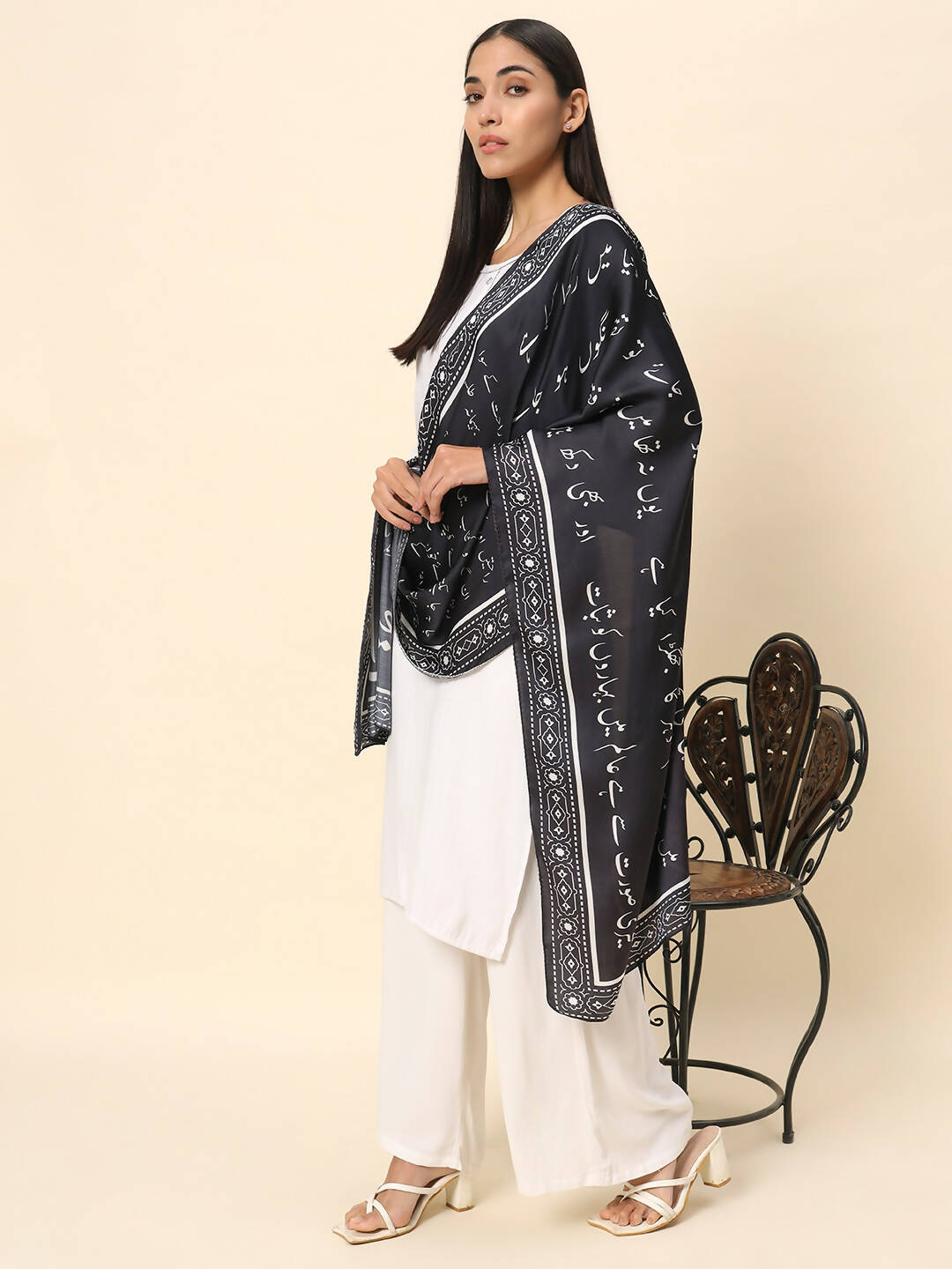 MUJHSE PAHLI SI MOHABBAT “STOLE”