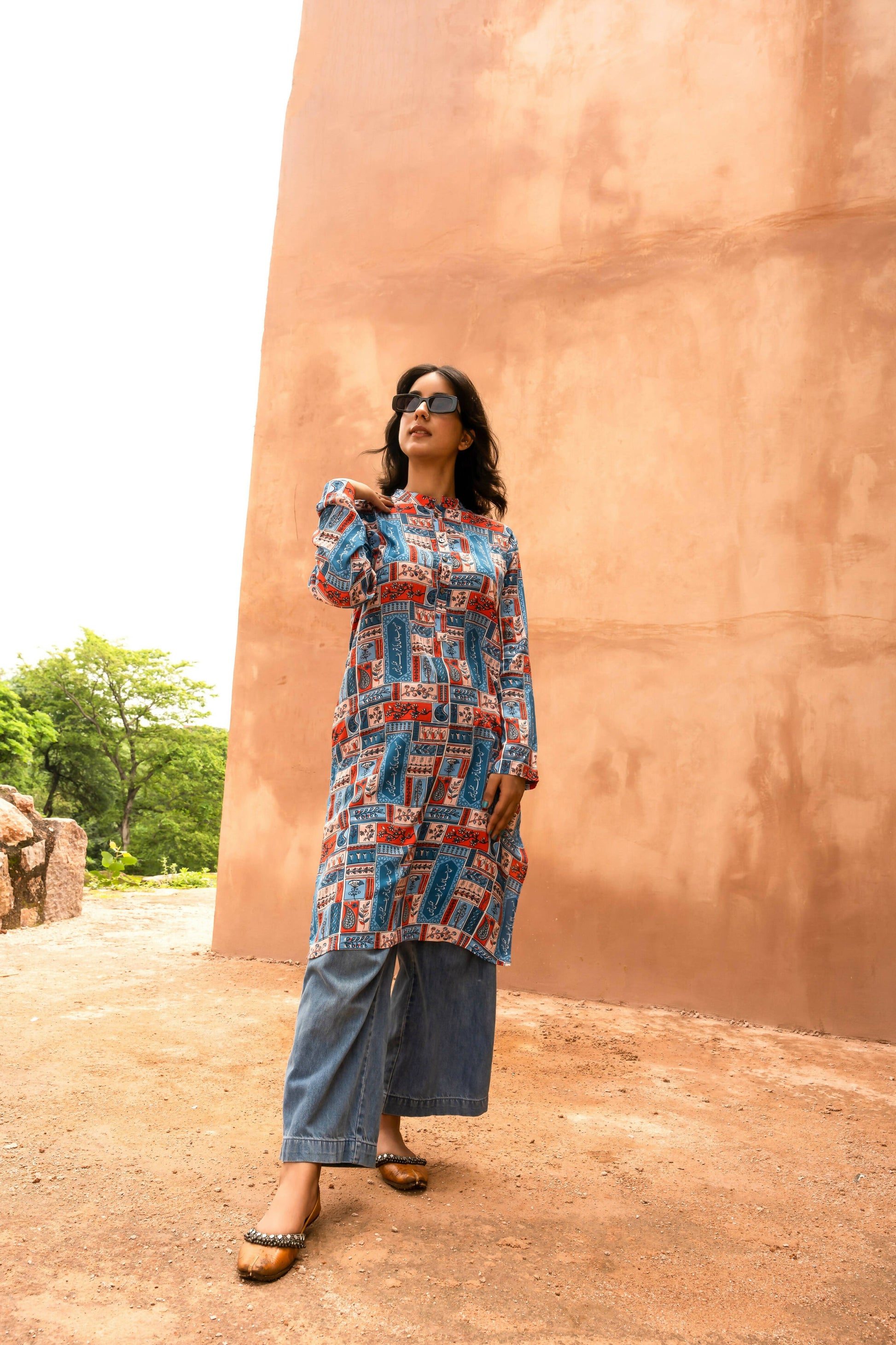 Husn E Jahan ( Red )