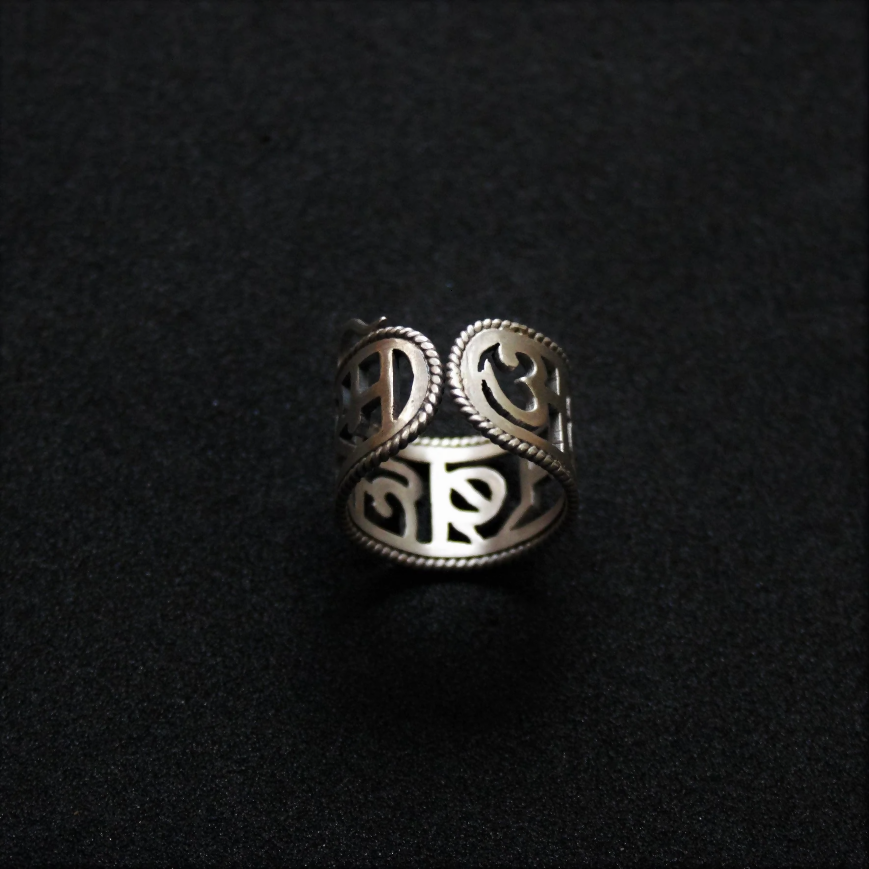 Aham Brahamasmi Thumb Ring